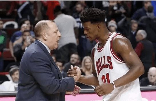 队和球员正 队和球员正