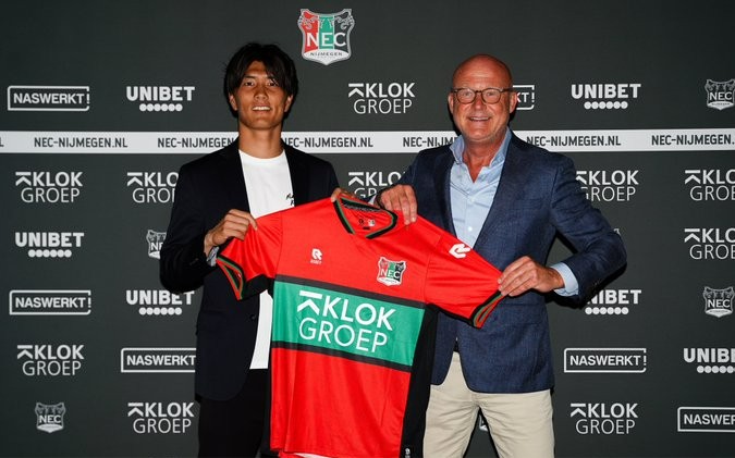 她的成长历 她的成长历