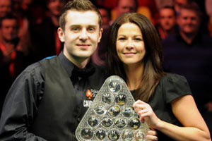 媒体和评论 媒体和评论